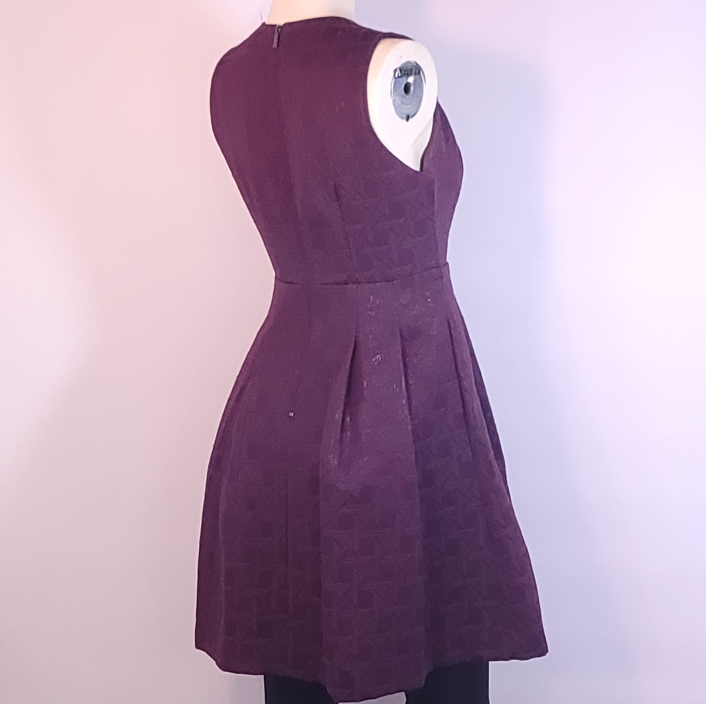 Kirna Zabete MiniDress VNeckTaperedMid Maroon SZ 6 - Picture 7 of 13